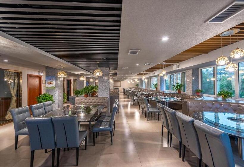 Days Hotel Yishun Guilin