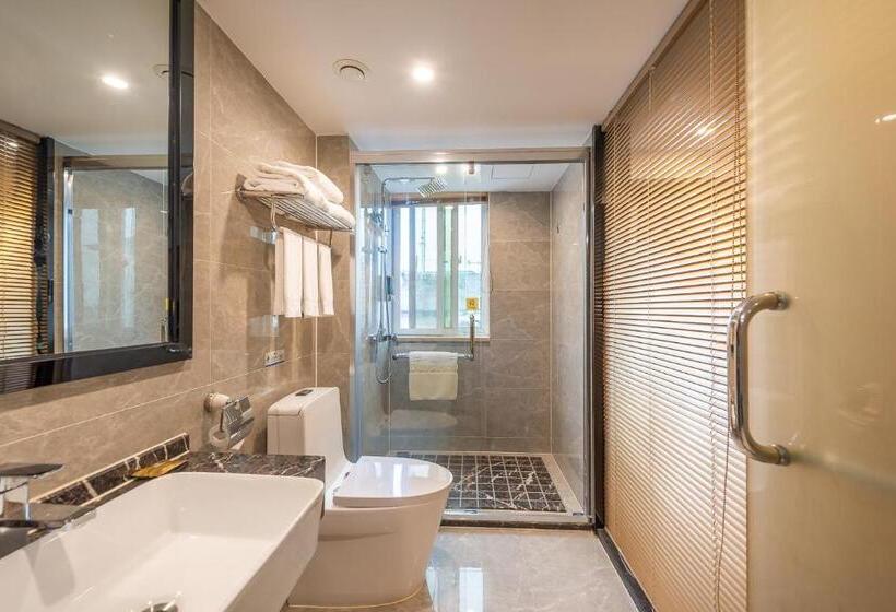 Days Hotel Yishun Guilin