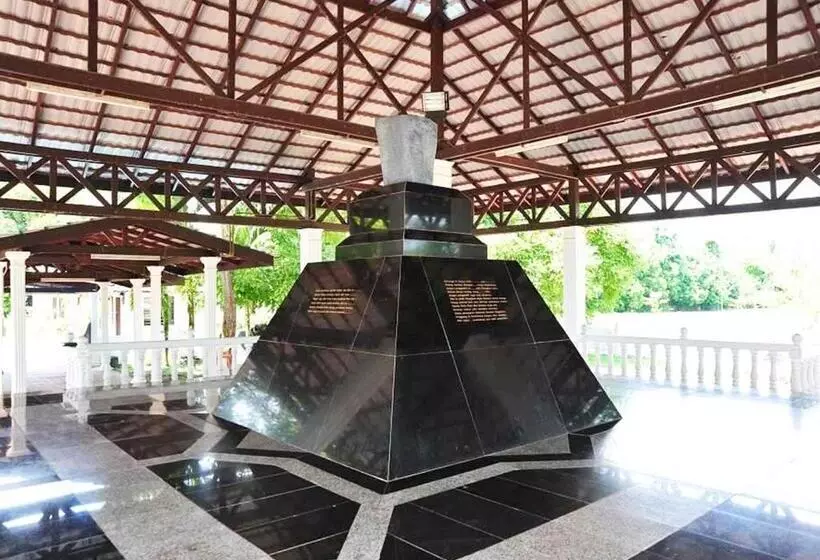 Anggerik Impian Hotel  Best For Travellers At Kuala Berang