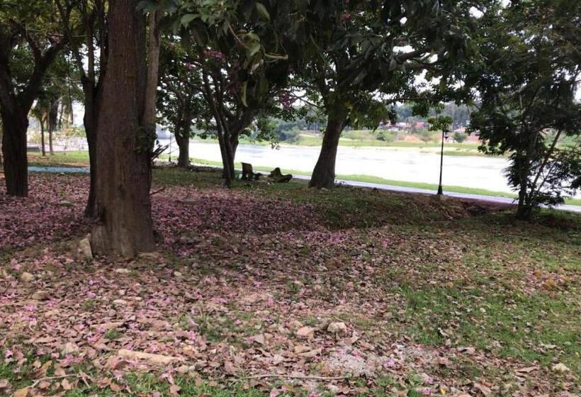 فندق Dan Restoran Seri Kangsar