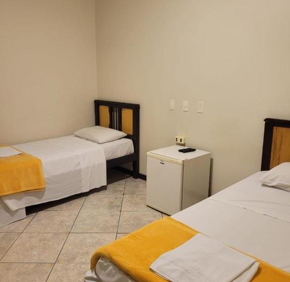 Отель Happy Inn