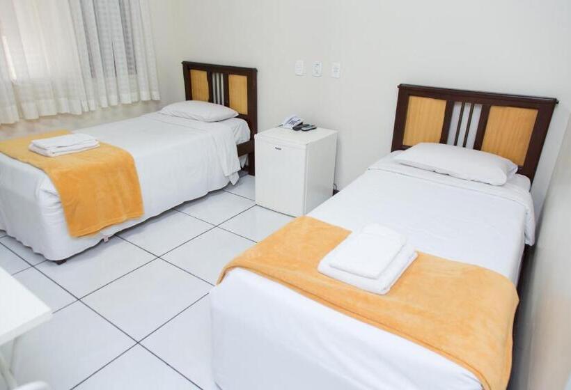 Отель Happy Inn