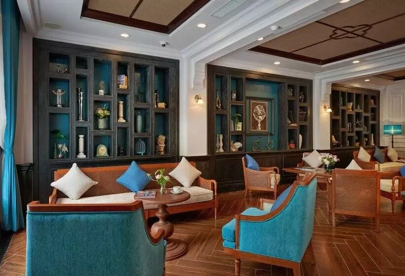 هتل Manoir Des Arts