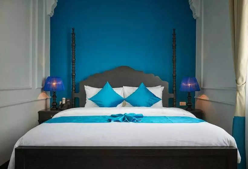 هتل Manoir Des Arts