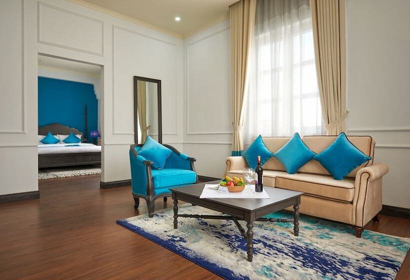 هتل Manoir Des Arts