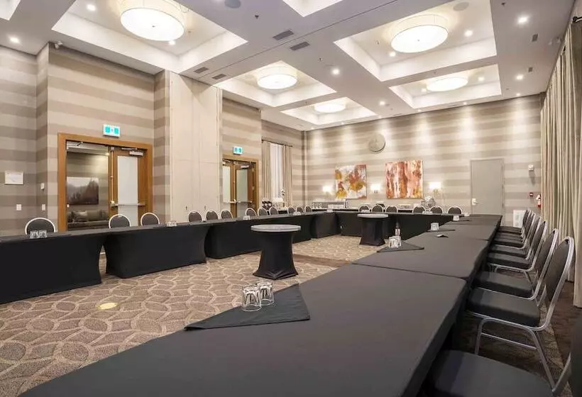 Sandman Hotel Hamilton