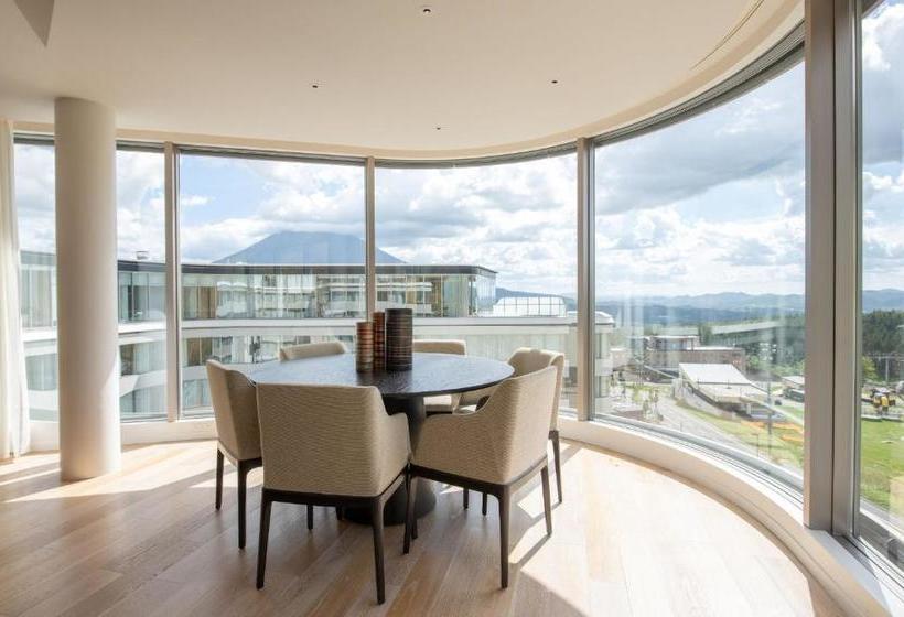 בית מלון כפרי Skye Niseko