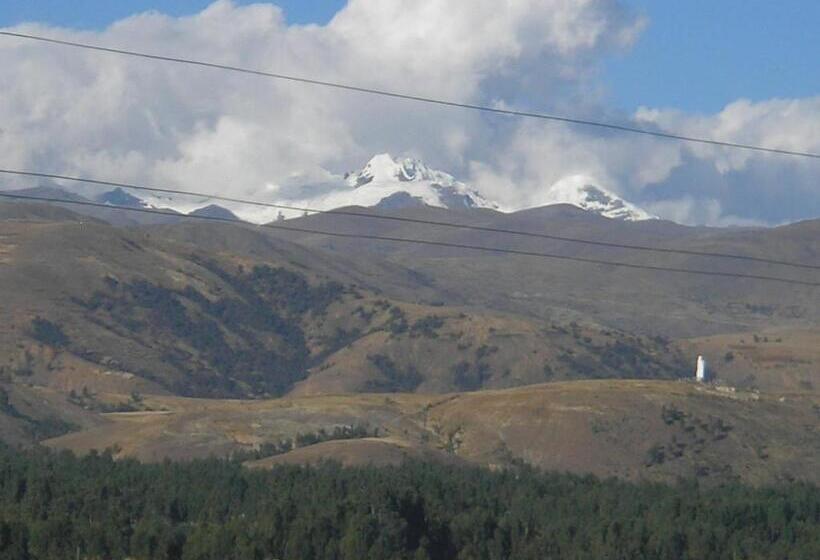 هتل Tour Hostal Wanka