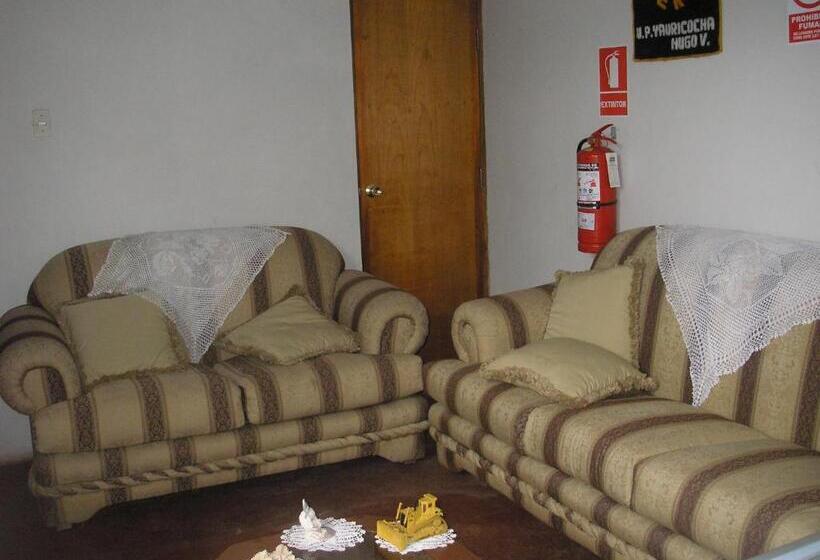 هتل Tour Hostal Wanka