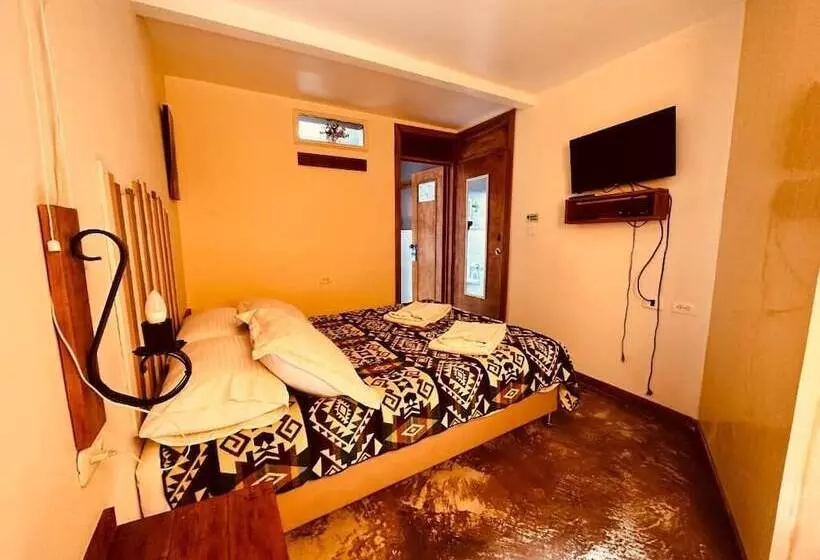 Intiluna Hostel