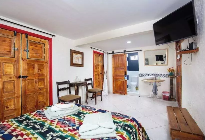 Intiluna Hostel