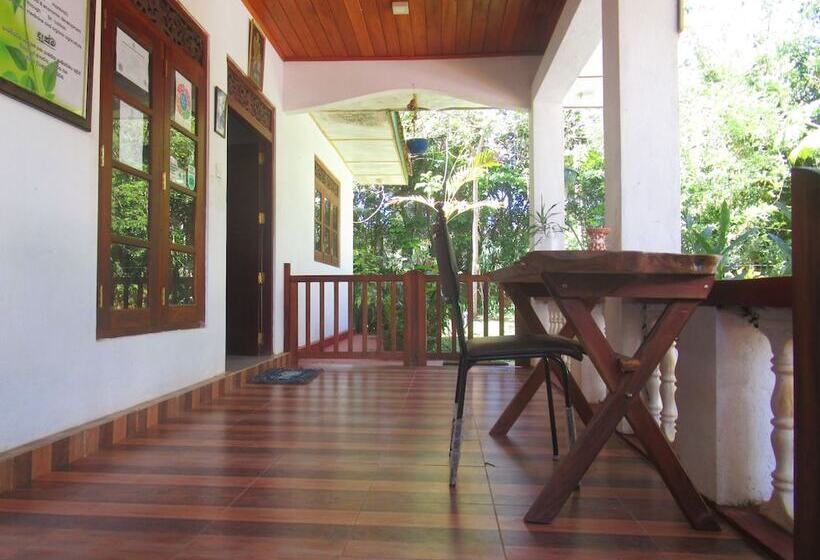 אתר נופש Green Herbal Ayurvedic Ecolodge