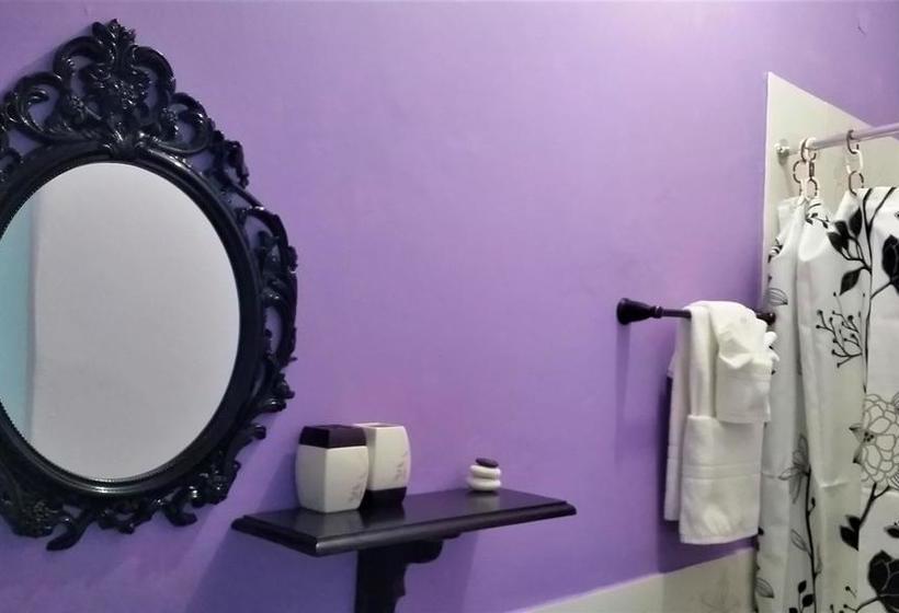 Bailey's Bed And Breakfast