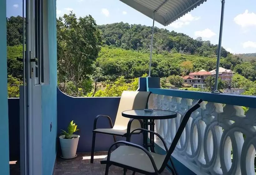 Bailey's Bed And Breakfast