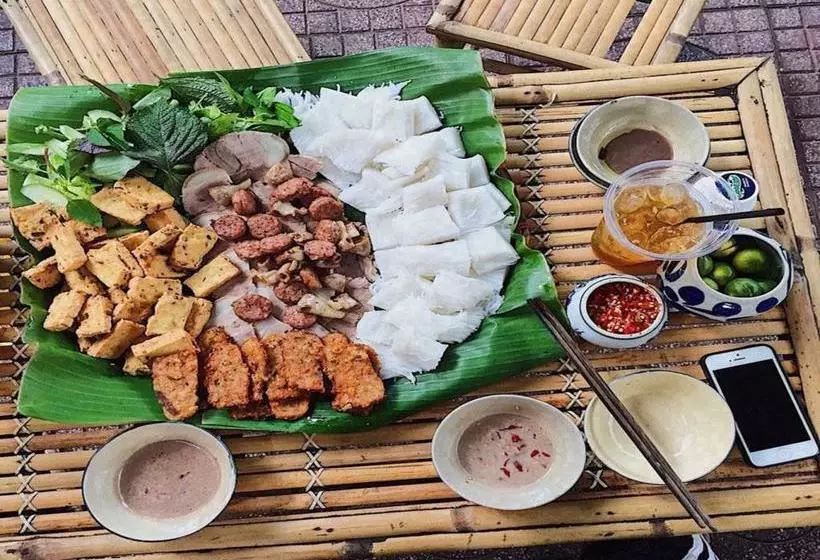 تختخواب و صبحانه Phuong Linh
