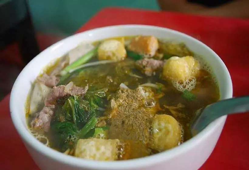 تختخواب و صبحانه Phuong Linh
