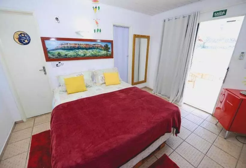 Hostel Caçari