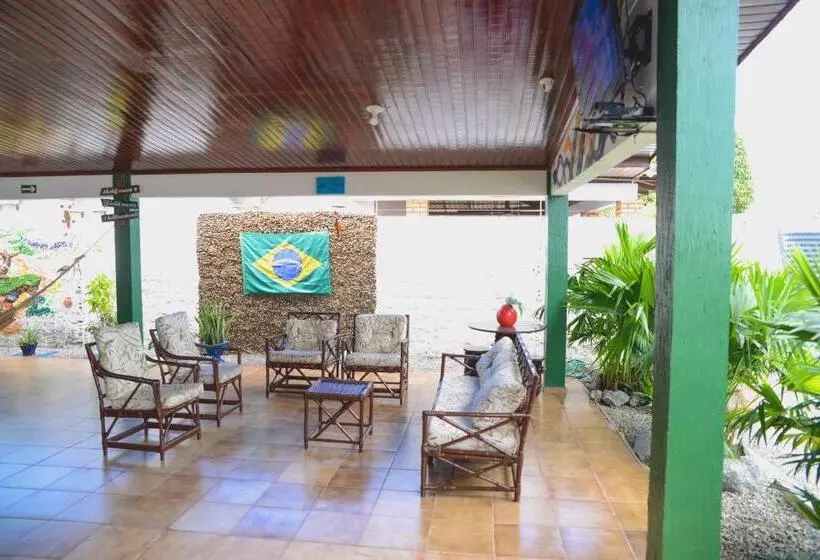 Hostel Caçari