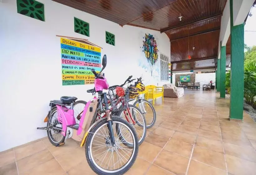 Hostel Caçari