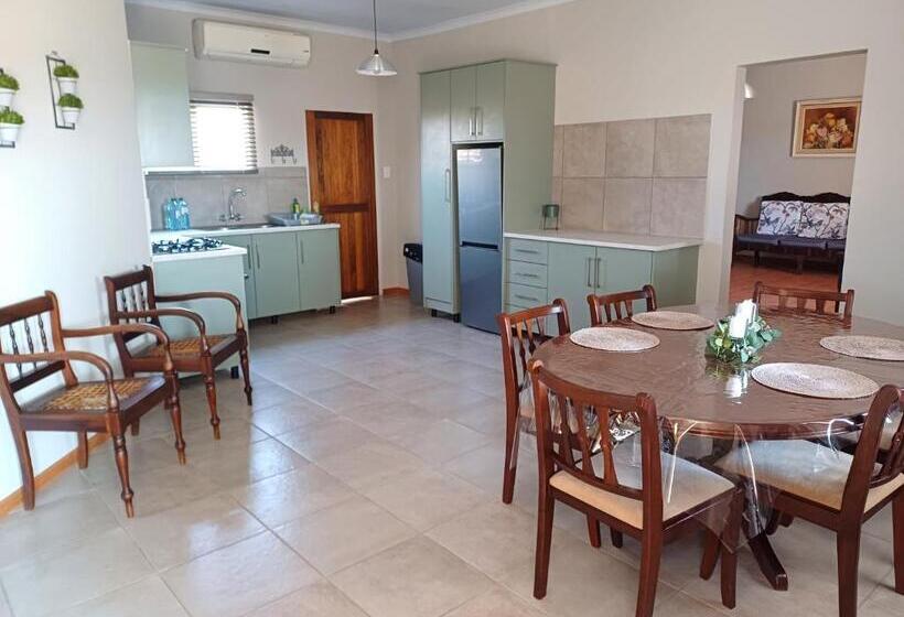 호텔 Augrabies De Oude Stoor Guesthouse