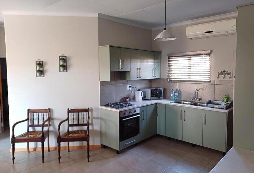 호텔 Augrabies De Oude Stoor Guesthouse