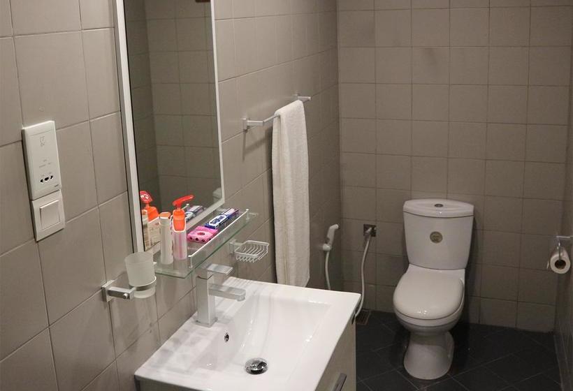 בית מלון כפרי Clive Garden Beach