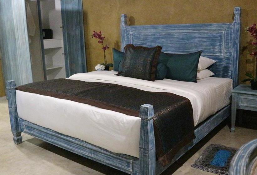 בית מלון כפרי Clive Garden Beach