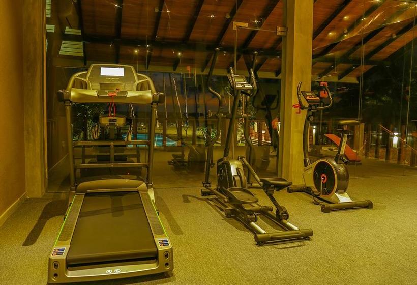 בית מלון כפרי Clive Garden Beach