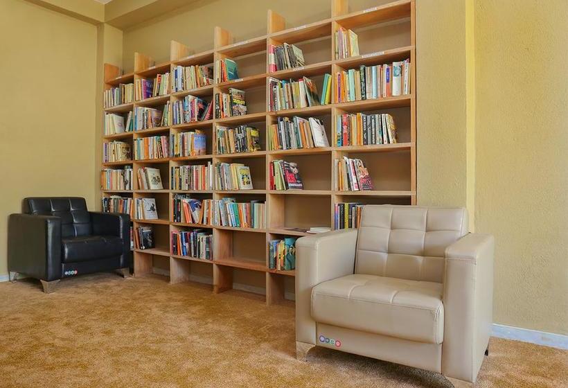 בית מלון כפרי Clive Garden Beach