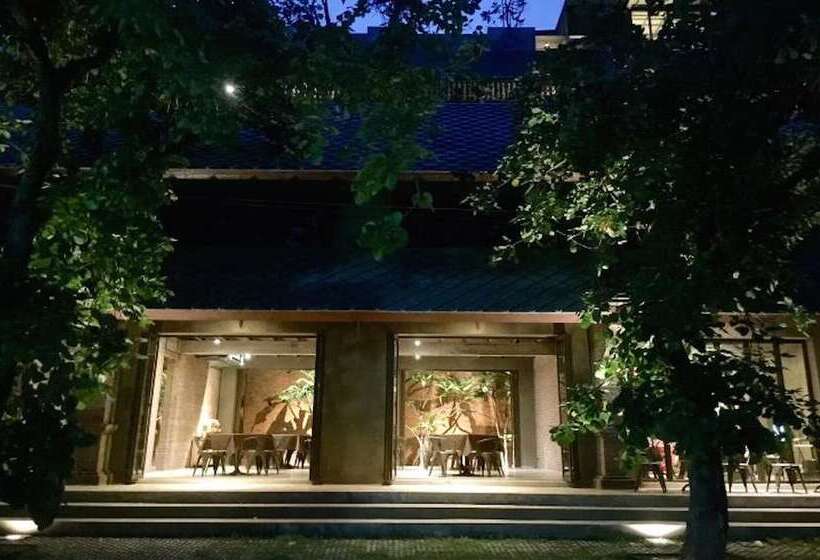 فندق Inchantreedoopool