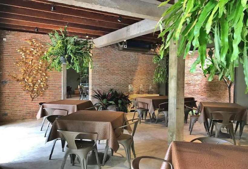 فندق Inchantreedoopool