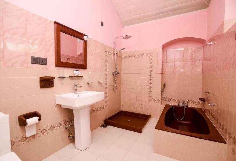 בית מלון כפרי Man Mountain Villa