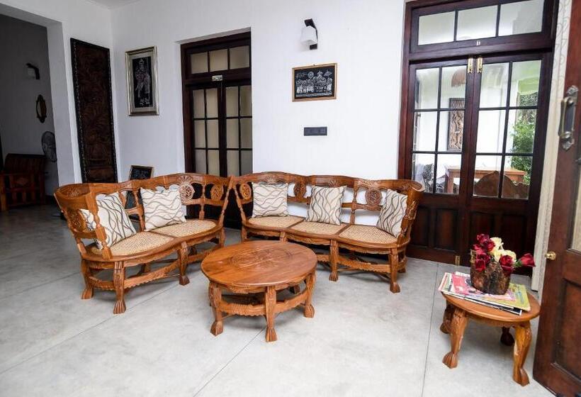 בית מלון כפרי Man Mountain Villa