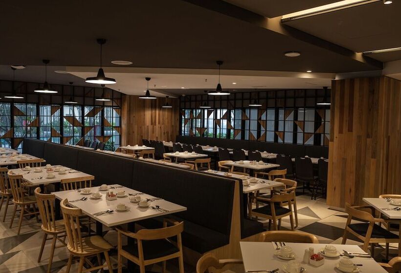 Szálloda Ramada By Wyndham Meridin Johor Bahru