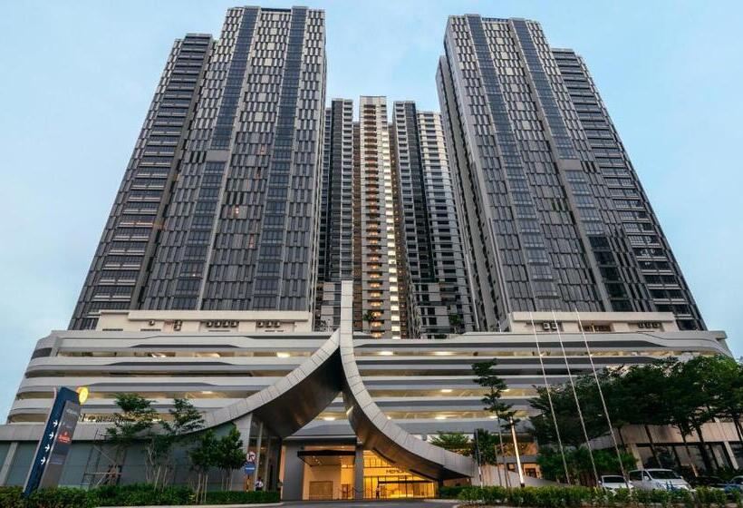 Szálloda Ramada By Wyndham Meridin Johor Bahru