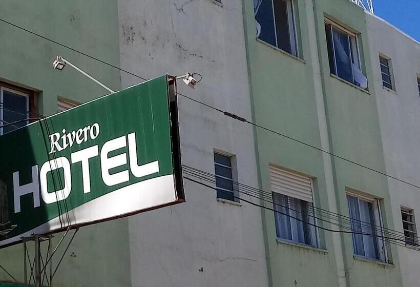Hotel Rivero
