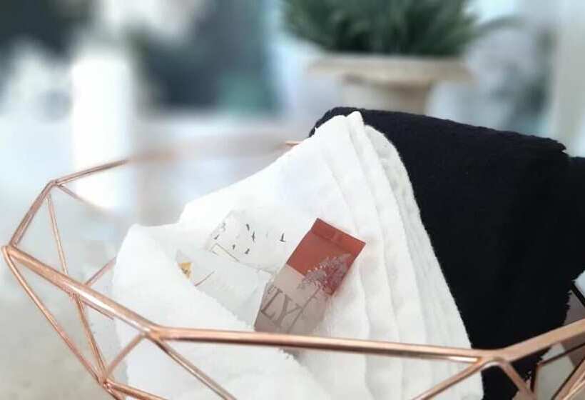 Stonewater Manor B&b