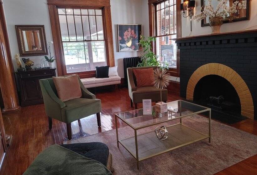 Stonewater Manor B&b