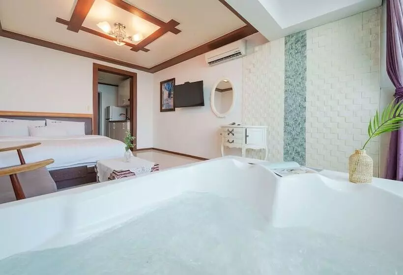 Youngduk Sea & Spa Pension