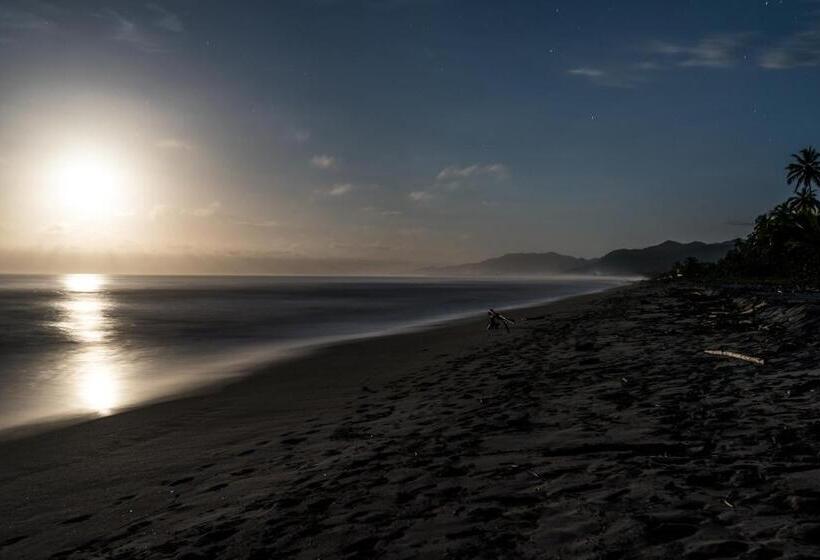 Общежитие Los Hermanos Beach Hostal