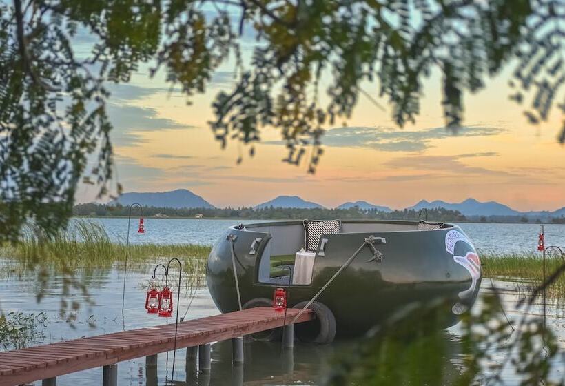 هتل Flameback Eco Lodge