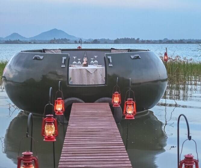 هتل Flameback Eco Lodge