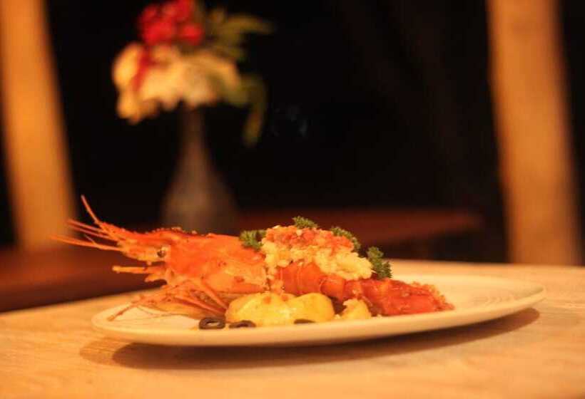 هتل Flameback Eco Lodge