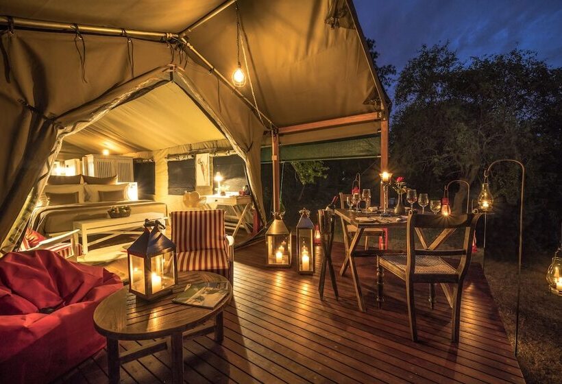 هتل Flameback Eco Lodge