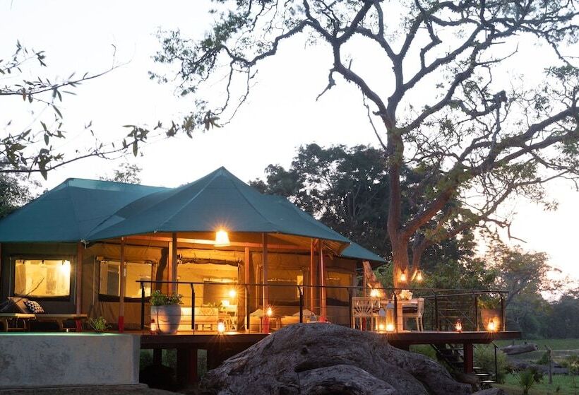 هتل Flameback Eco Lodge