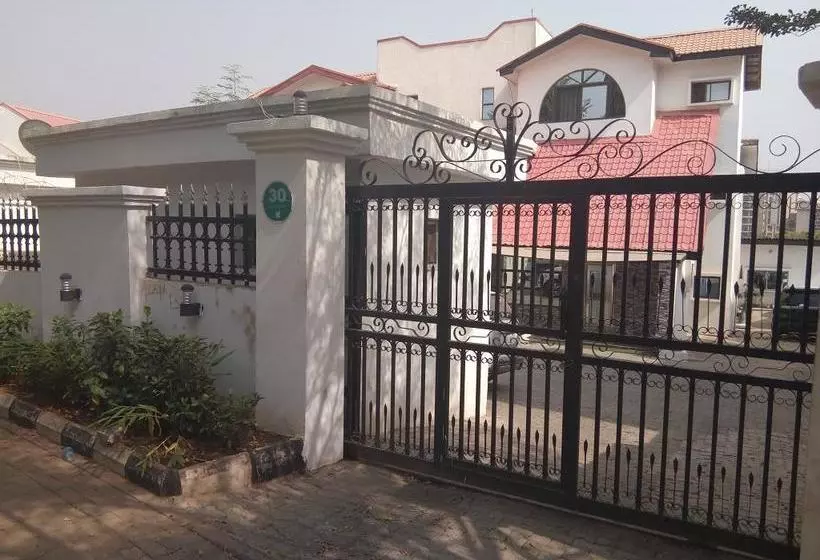 هتل Jat Suites