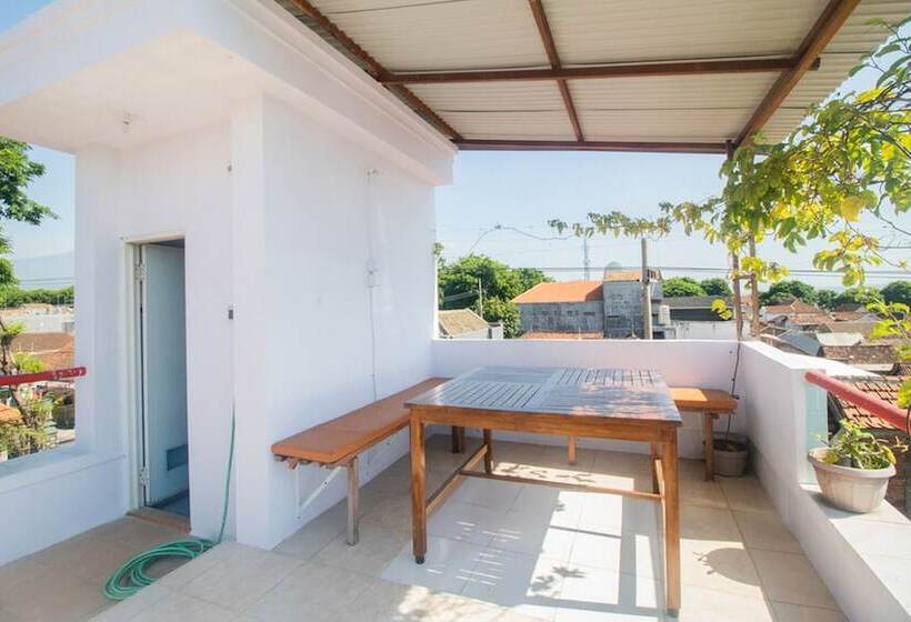 בית מלון כפרי Reddoorz Near Pantai Boom