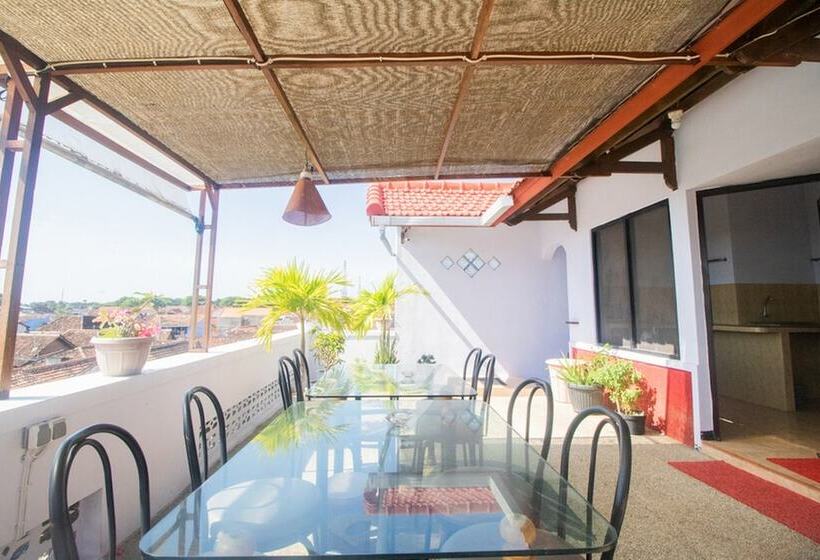 בית מלון כפרי Reddoorz Near Pantai Boom