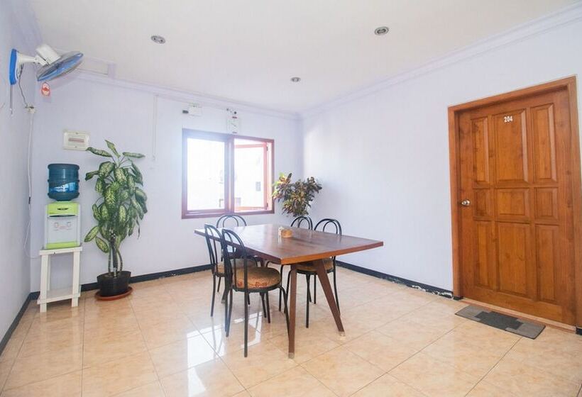 בית מלון כפרי Reddoorz Near Pantai Boom