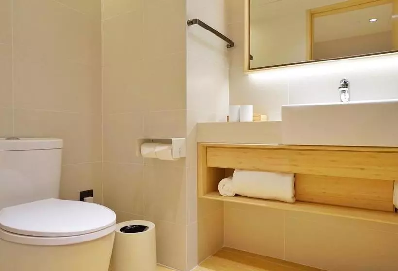 Ji Hotel Qiqihar Emancipation Door